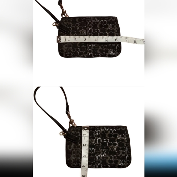 Coach Black Silver Shimmer Monogram Wristlet Excellent Condition - Picture 4 of 4